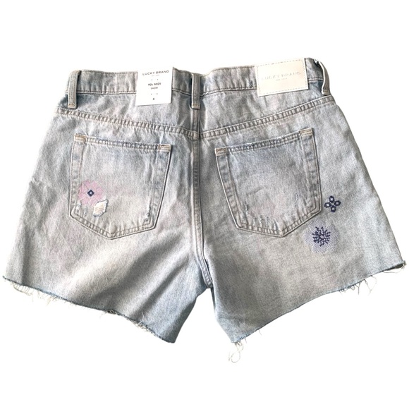 Lucky Brand floral Embroidered light wash distressed denim 90s midi shorts - Picture 2 of 9